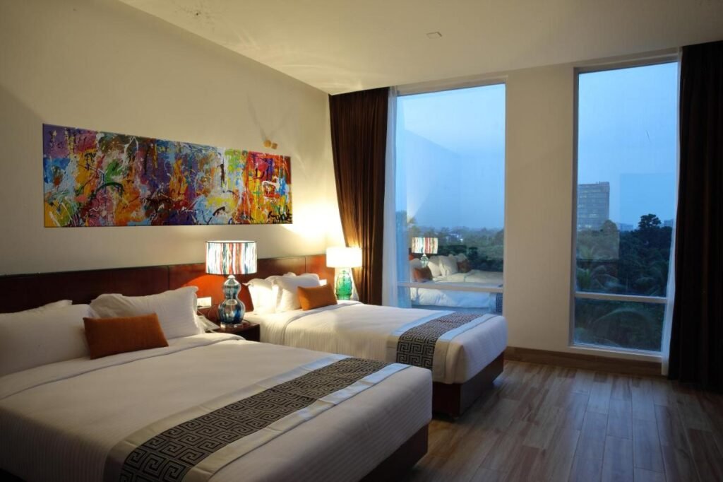 Twin room with city view at Empyrean Hotel Dhaka