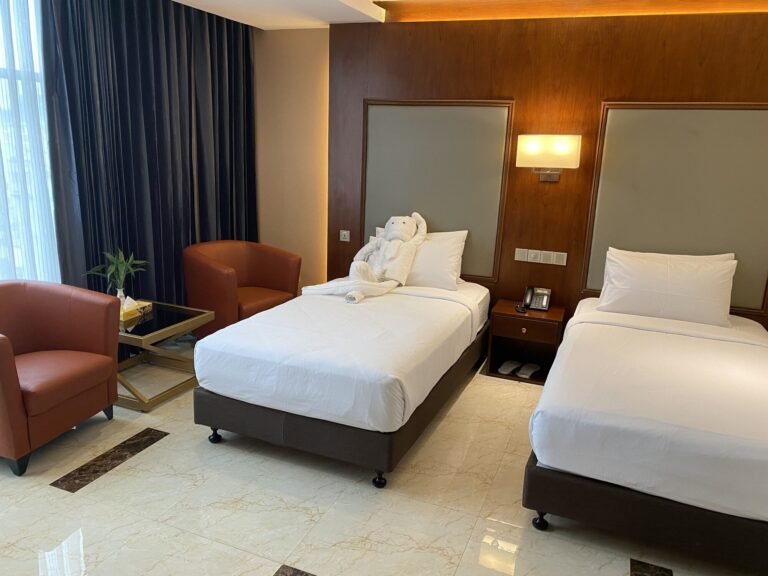 Deluxe twin room at Hotel Tower Inn, Chattogram
