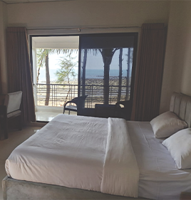 King room with panoramic sea view at Shuktara Beach Resort